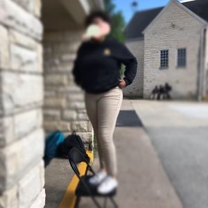 Meet your Posher, Jonchelle